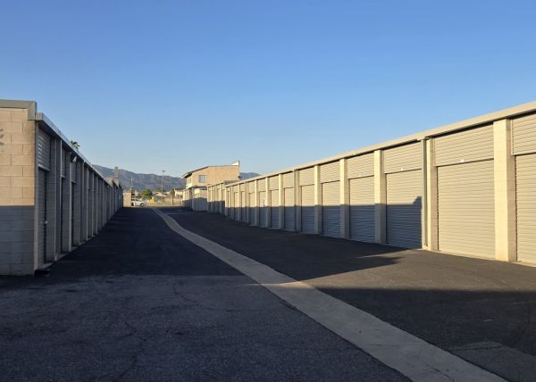 Extra Space Storage - 6847 - Fontana - 15723 Foothill Blvd - 15723 Foothill Boulevard