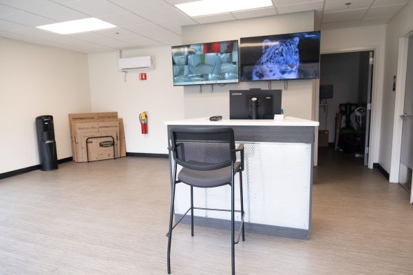 Extra Space Storage - 6830 - Savannah - 117 Little Neck Rd - 117 Little Neck Road
