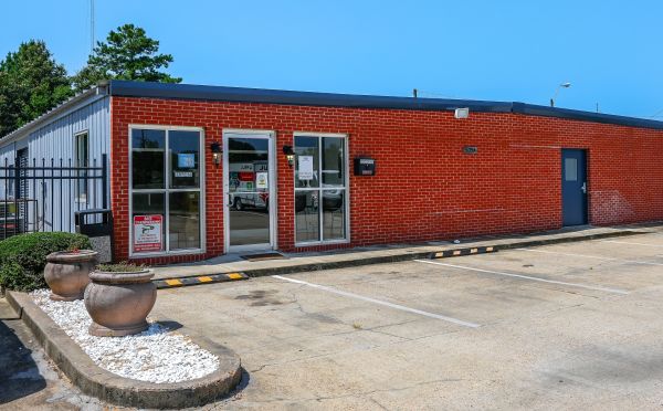 Prestige Storage - Jackson - 5850 North State Street