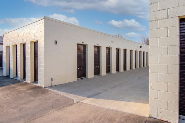 Prestige Storage - North Royalton - 10001 York-Theta Drive