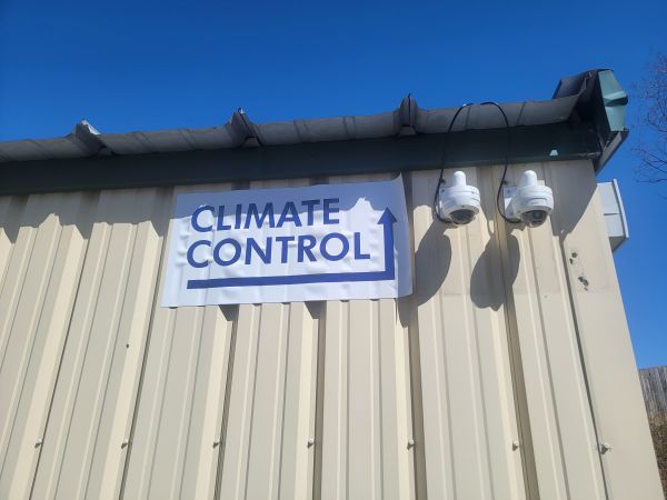 North Main Mini Storage - 1614 N Valley Pike