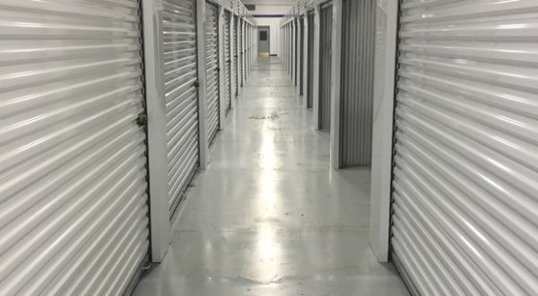 New Hope Storage. - 9300 52nd Avenue North