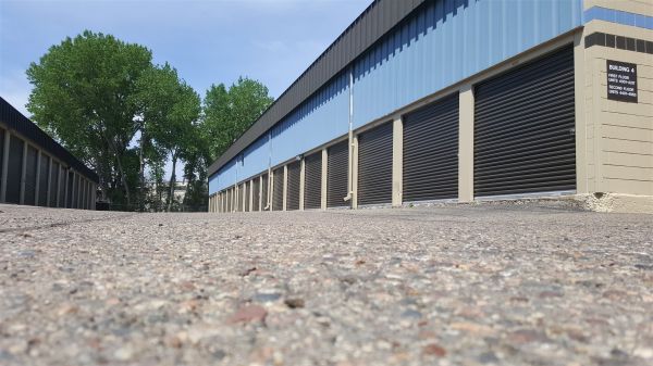 U-Save Park Self Storage. - 3800 Louisiana Avenue South