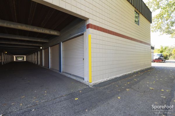 U-Save Park Self Storage. - 3800 Louisiana Avenue South