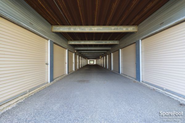 U-Save Park Self Storage. - 3800 Louisiana Avenue South