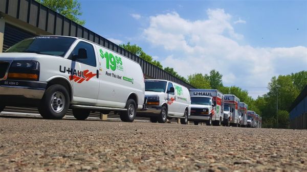 U-Save Park Self Storage. - 3800 Louisiana Avenue South