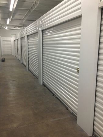 Knollwood Self Storage. - 7420 West Lake Street