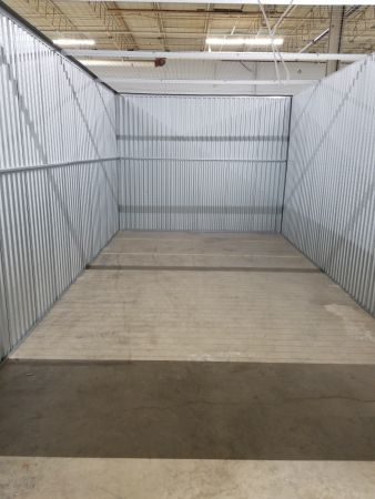Meadowbrook Self Storage. - 3938 Meadowbrook Road