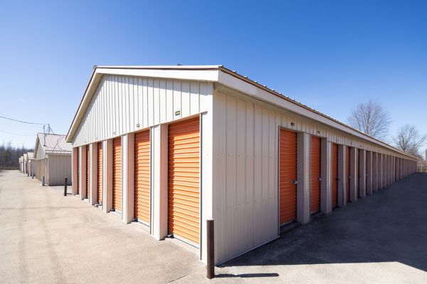 LocalStorage Geneva - 2025 South Broadway