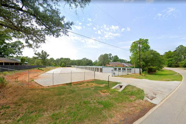 Tryon Road Self Storage - 4139 Tryon Road