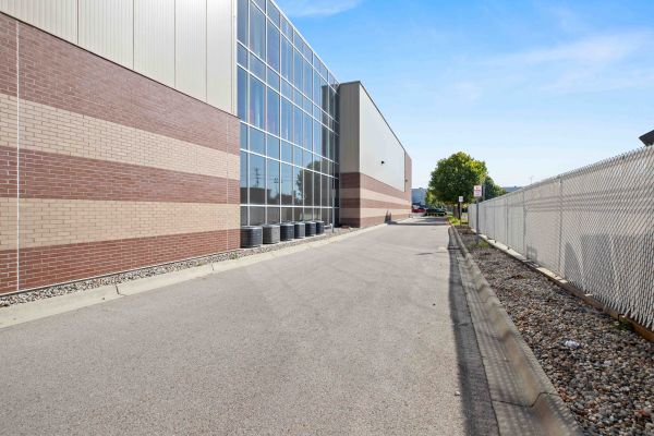 Storage Sense - Sterling Heights - 6127 Metro Parkway