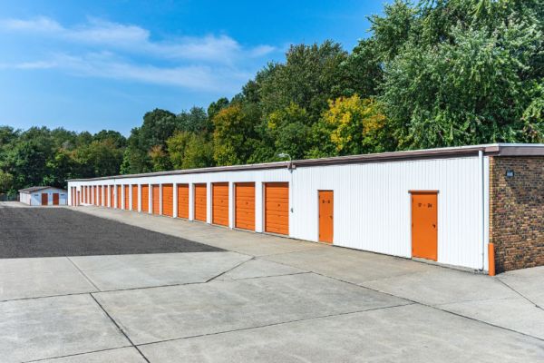 Master Mini Warehouse - 2044 South 11th Street