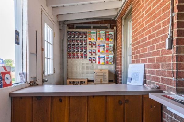 Master Mini Warehouse - 2044 South 11th Street