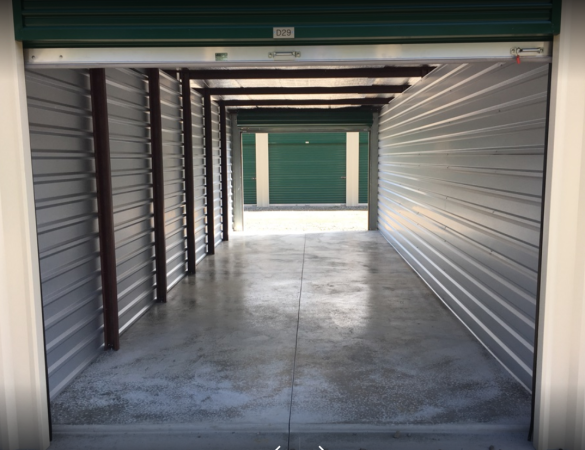 LocalStorage Oakridge - 673 Oakridge Drive