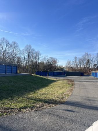 LocalStorage Bedford - 1127 East Lynchburg Salem Turnpike
