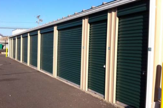 LocalStorage Waterbury - 990 Meriden Road