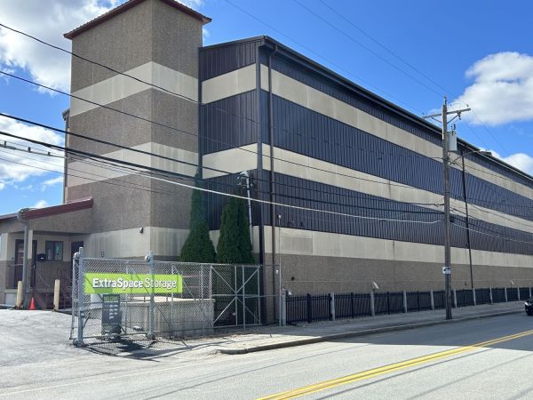 Extra Space Storage - 6861 - Woburn - Salem St - 55 Salem Street