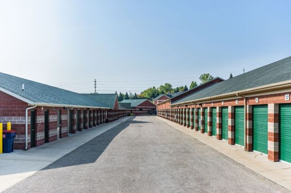 National Storage Comstock Park - Alpine - 4000 Alpine Avenue Northwest