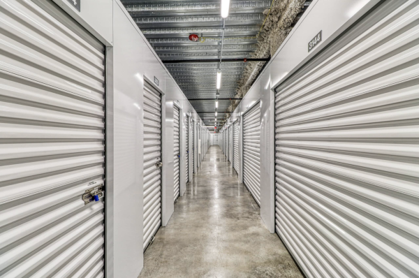 Snapbox Self Storage - Fort Lauderdale - 1401 Southwest 1st Avenue - 1401 Southwest 1st Avenue
