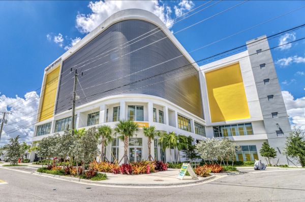 Snapbox Self Storage - Fort Lauderdale - 1401 Southwest 1st Avenue - 1401 Southwest 1st Avenue