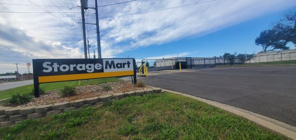 StorageMart - NE Rice Rd - 1920 Northeast Rice Road
