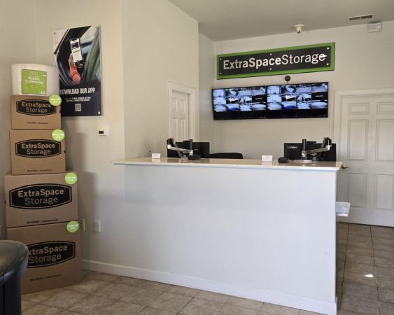 Extra Space Storage - 6816 - Huntersville - Beatties Ford Rd - 9220 Beatties Ford Road
