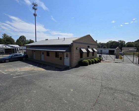 Extra Space Storage - 6816 - Huntersville - Beatties Ford Rd - 9220 Beatties Ford Road