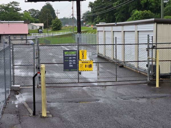Extra Space Storage - 6851 - Cumming - 4298 Canton Hwy - 4298 Canton Highway
