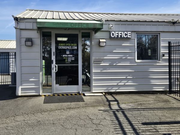 Extra Space Storage - 6811 - Charlotte - Statesville Rd - 7000 Statesville Road