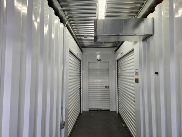Extra Space Storage - 6811 - Charlotte - Statesville Rd - 7000 Statesville Road
