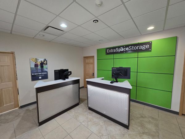 Extra Space Storage - 6854 - Fountain - Bandley Dr - 9519 Bandley Drive
