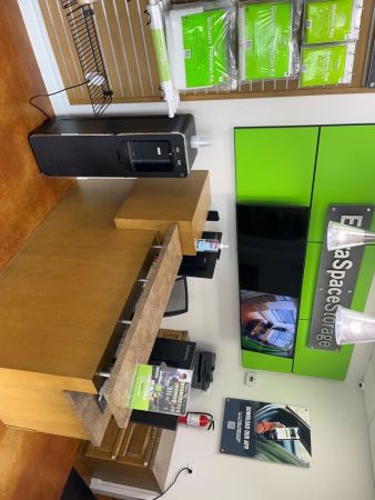 Extra Space Storage - 6876 - San Antonio - Mainland Dr - 7407 Mainland Drive