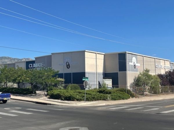 Global Storage Chelwood - 12000 Candelaria Road Northeast