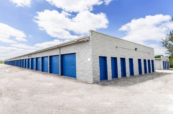 Pontoon Plaza Storage - 2901 Pontoon Rd