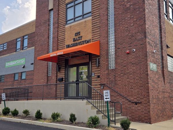 Extra Space Storage - 6874 - Indianapolis - 675 E Washington St - 675 East Washington Street