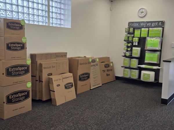 Extra Space Storage - 6874 - Indianapolis - 675 E Washington St - 675 East Washington Street