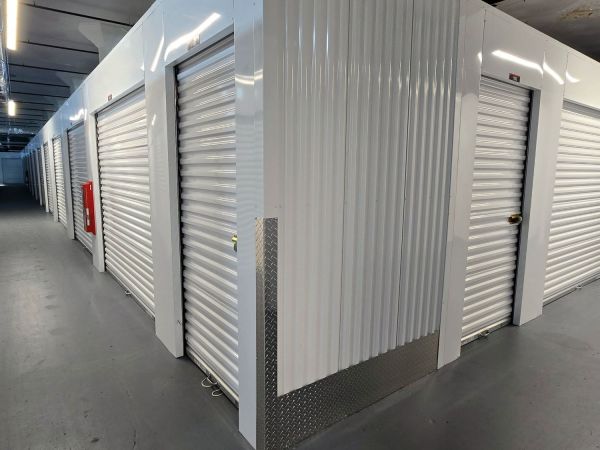 Extra Space Storage - 6874 - Indianapolis - 675 E Washington St - 675 East Washington Street