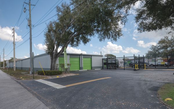Space Shop Self Storage - Pompano - 1799 West Atlantic Boulevard
