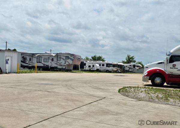 CubeSmart Self Storage - 1909 Interstate 30 - TX - 1909 Interstate 30 West Frontage Road