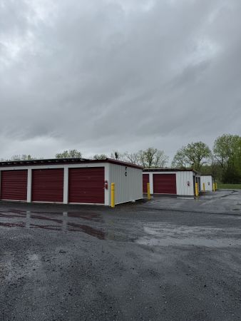 A-Verdi Self Storage Glenmont - 721 River Road
