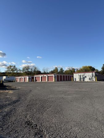 A-Verdi Self Storage Glenmont - 721 River Road