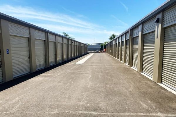 Public Storage - Phoenix - 16001 N 28th Ave - 16001 N 28th Ave