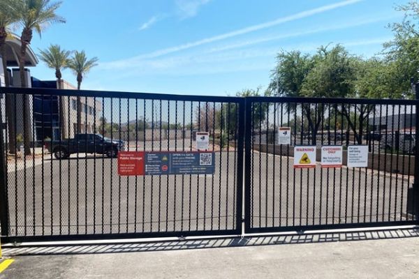 Public Storage - Phoenix - 16001 N 28th Ave - 16001 N 28th Ave