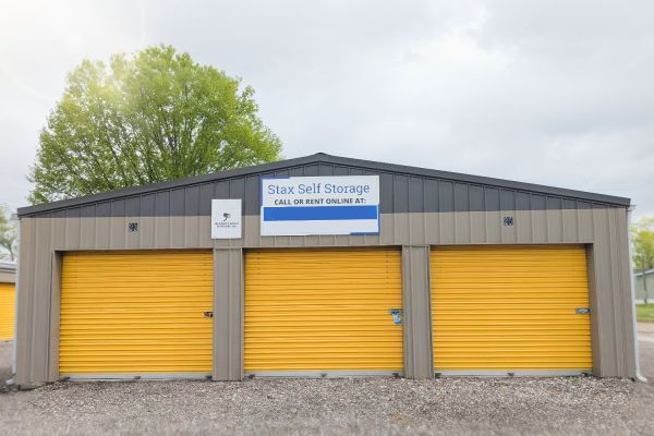 Stax Self Storage - 3605 Perry Street