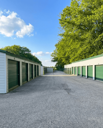 Stuff Self Storage - 1445 North Bluff Road