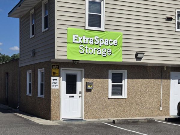 Extra Space Storage - 6928 - Newport News - Warwick Blvd - 15458 Warwick Boulevard