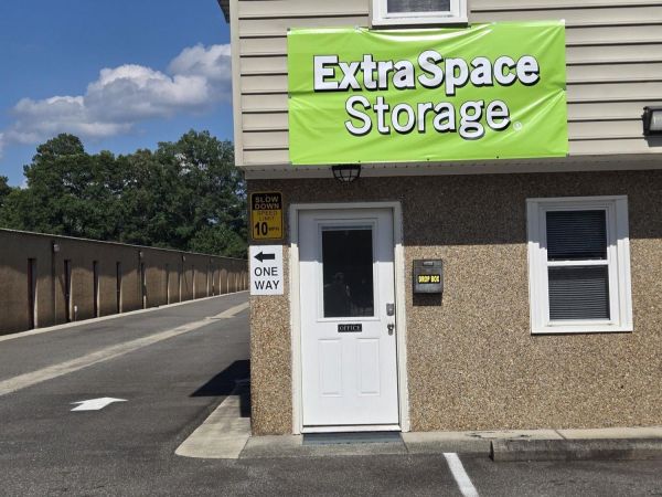 Extra Space Storage - 6928 - Newport News - Warwick Blvd - 15458 Warwick Boulevard