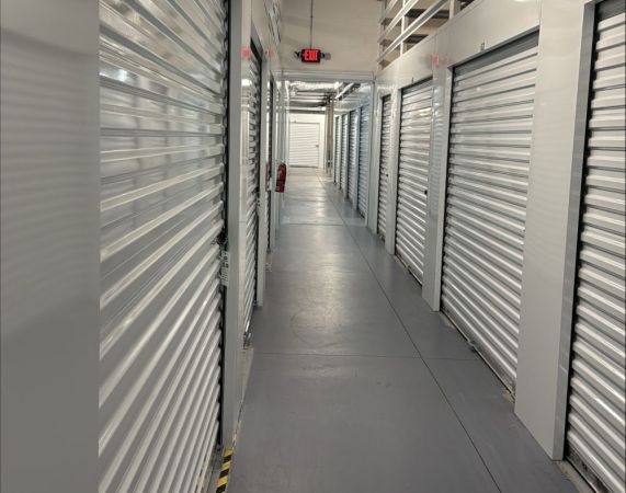 Extra Space Storage - 6911 - Bonita Springs - S Tamiami Trl - 24381 South Tamiami Trail