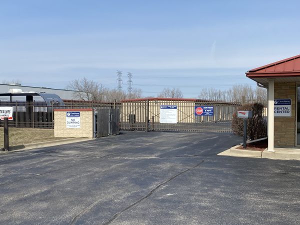 ClearHome Self Storage - Zion - 4242 Illinois 173