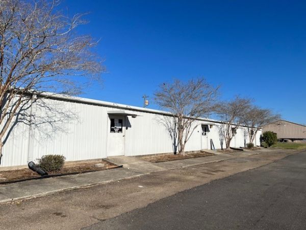 Square Space Storage - Baton Rouge 14015 Florida - 14015 Florida Boulevard